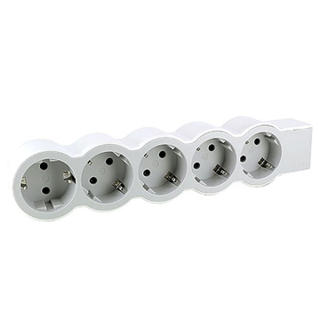 Slika Produžni kabl sa 3 utičnice + 2×USB + osigurač 1.5 m beli Legrand 694810